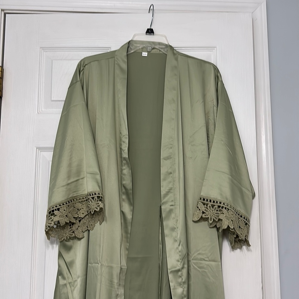Plus Size Robe
